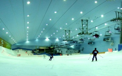 Прекрасниот затворен зимски ски-центар во Дубаи