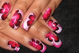 Уникатно дизајнирани нокти за неколку минути