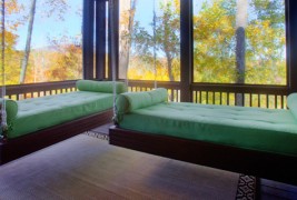 Висечки кревети модерен детаљ за секој дом