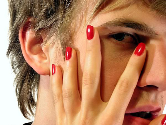 (1) Астрологијата и начинот на додворување Астрологијата и начинот на додворување