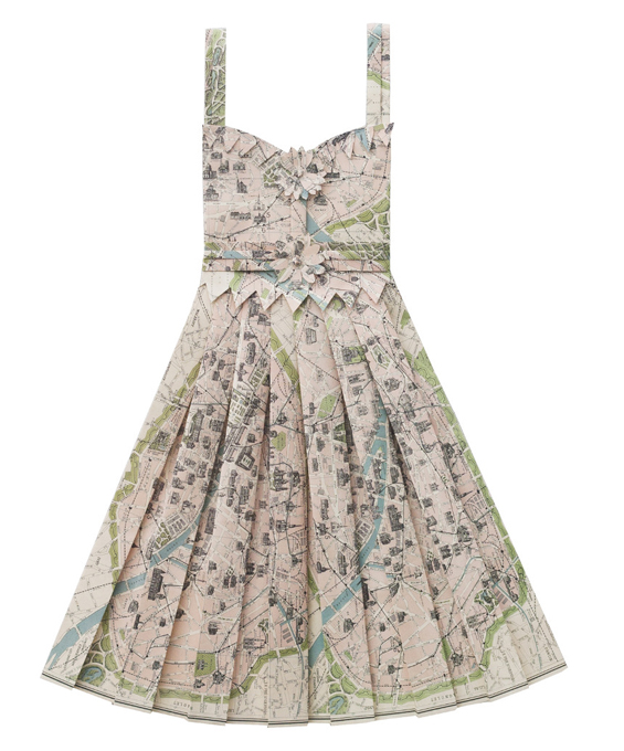 Фустани направени од географски карти