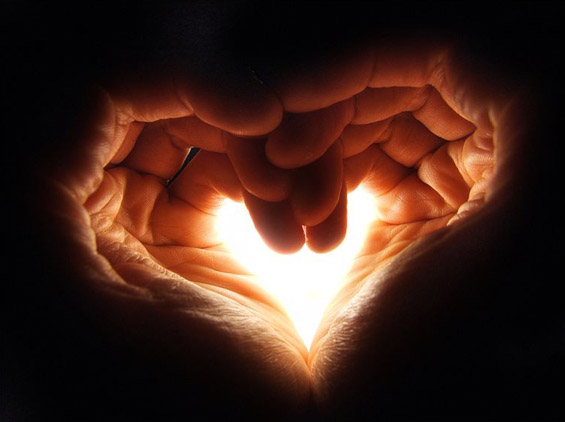 (3) Љубовта е... Љубовта е...