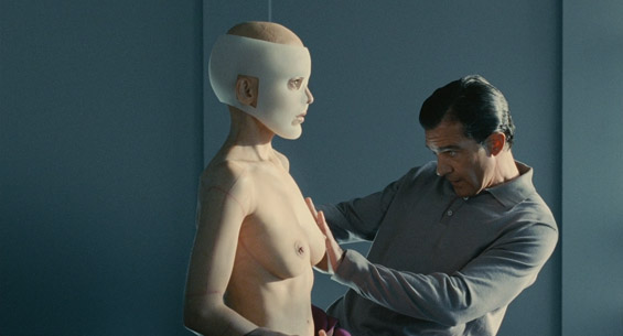 Кожата во која живеам (The Skin I Live In)