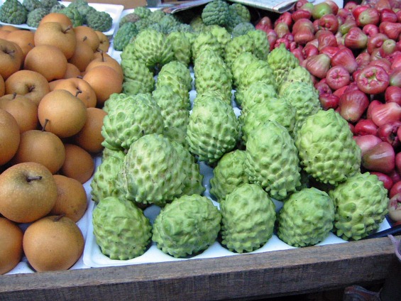 10 најчудни овошја во светот