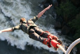 10 најдобри локации за скокање со банџи