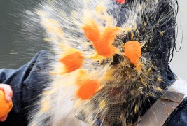 Битка со портокали во северна Италија