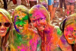 Фестивалска експлозија од бои и младешки дух