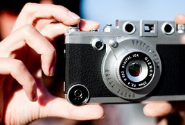 Футрола за ајфон која го трансформира во вистински фотоапарат