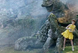 Магичната кампања на „RED Valentino“ за Пролет/Лето 2012