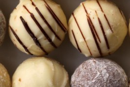 Сникерс топчиња