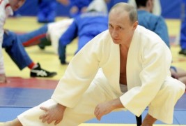 Владимир Путин – современиот Чак Норис