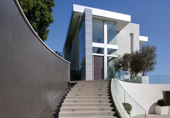 Калифорниска елитна куќа вредна 30 милиони долари