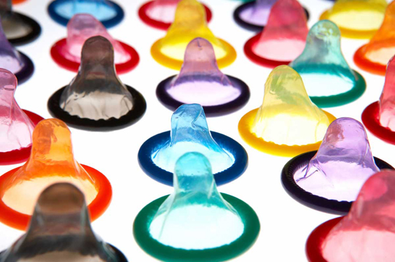 Историјата на кондомот