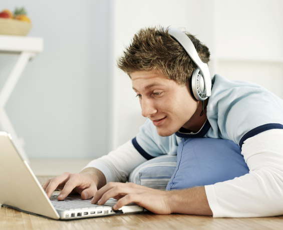 Патувајте во светот на музиката