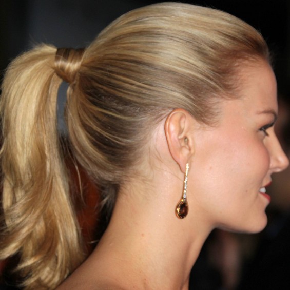 7 брзи и лесни фризури за секој ден