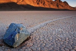 Мистериозните лизгачки камења во Долината на смртта