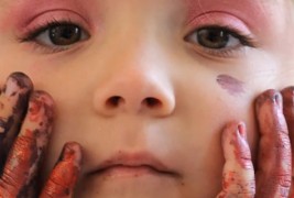 5-годишно девојче заработува по 12.000 долари за продадена уметничка слика