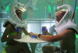 Отворена првата дискотека под вода?