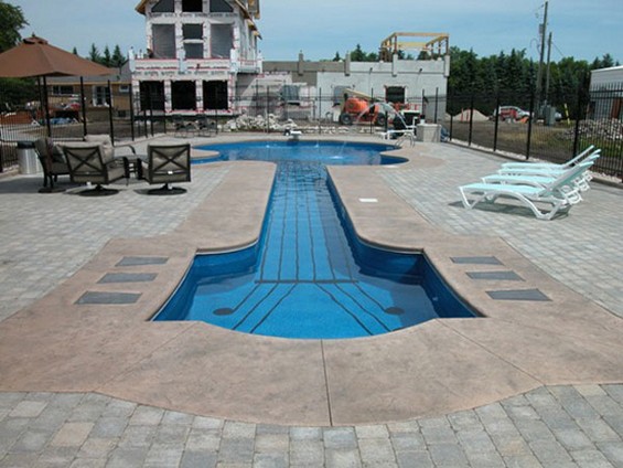 Совршен базен за љубителите на гитарите