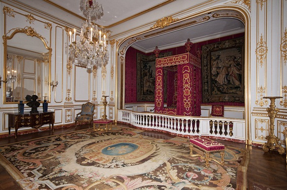 Запознајте се со прекрасниот француски дворец Шамбор