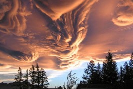 Необични формации на облаци