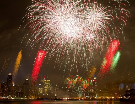 Магични огномети кои го осветлуваа небото на Америка за 4 јули