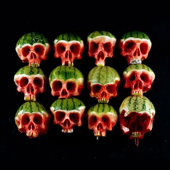 (6) „Страшно“ здрава храна: черепи од овошје и зеленчук „Страшно“ здрава храна: черепи од овошје и зеленчук