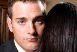 10 работи кои го издаваат дека ве лаже