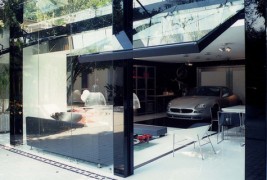 Би живееле ли во ваква гаража?