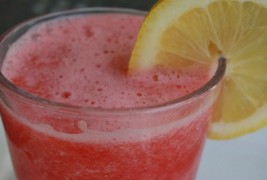 Освежувачка лимонада со лубеница