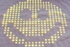 Првата мултимедијална маица