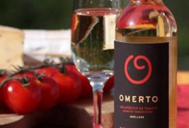 Канаѓанец произведува вино од домати