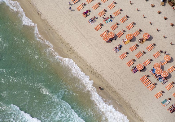 Фотографии со плажи сликани од птичја перспектива