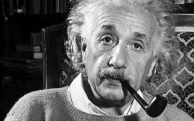 Д-р Ајнштајн, дали научниците се молат на Бога?