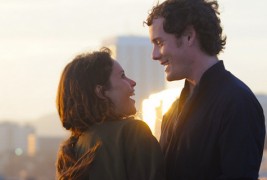 Лудо (Like Crazy)