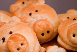 Прасиња од тесто