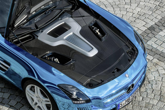 Фантастичен Мерцедес Бенц – најмоќниот електричен спортски автомобил во светот