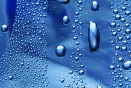 Дали може со нож да се пресече капка вода на два дела?