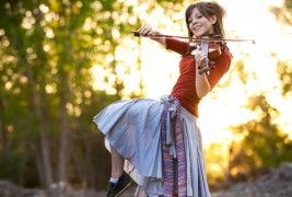 Исклучително талентираната виолинистка Линдзи Стирлинг - г