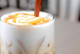 Неодоливо кафе со вкус на кокос и карамела