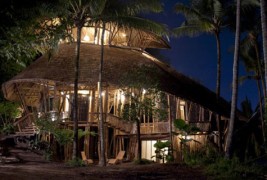 Прекрасни бамбусови куќички на Бали