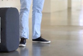 Револуционерен куфер кој сам се движи зад вас