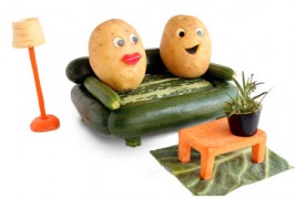 Татко создава смешни фигури од храна за своите деца и за целиот свет