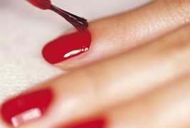 Шест чекори до совршен домашен маникир