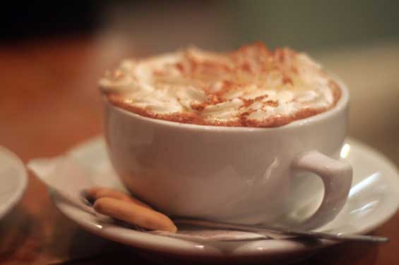 Чоколадно кофеинско изненадување