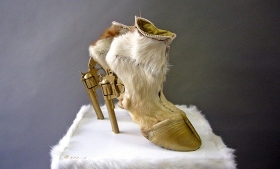 (1) Најгрдите чевли во историјата на модата
