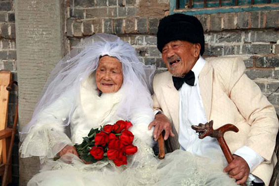 По 88 години брак ги направиле првите свадбени фотографии