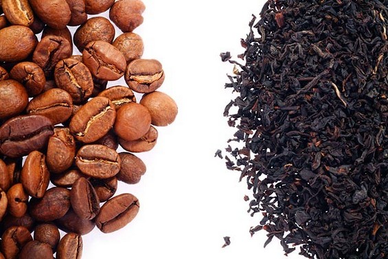 Здравствени придобивки од кафето во споредба со чајот