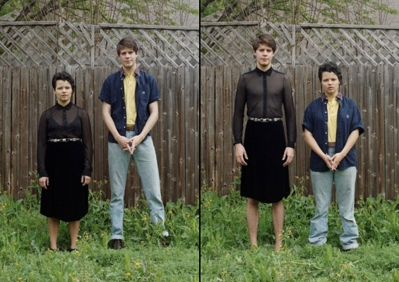 (5) Кога љубовните двојки ќе си ги заменат улогите и облеката Кога љубовните двојки ќе си ги заменат улогите и облеката