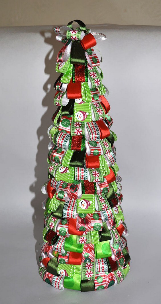 Од што сѐ можете да направите новогодишна елка?